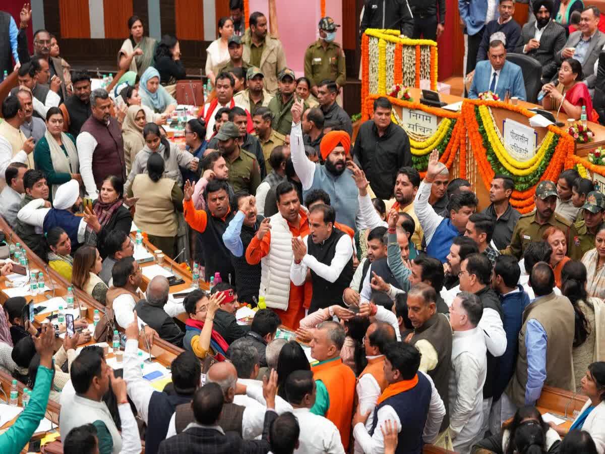 கவுன்சிலர்கள் அமளி: டெல்லி மேயர் தேர்தல் 3-வது முறையாக ஒத்திவைப்பு!, delhi-mcd-house-fails-to-elect-delhi-mayor-third-time-in-a-row