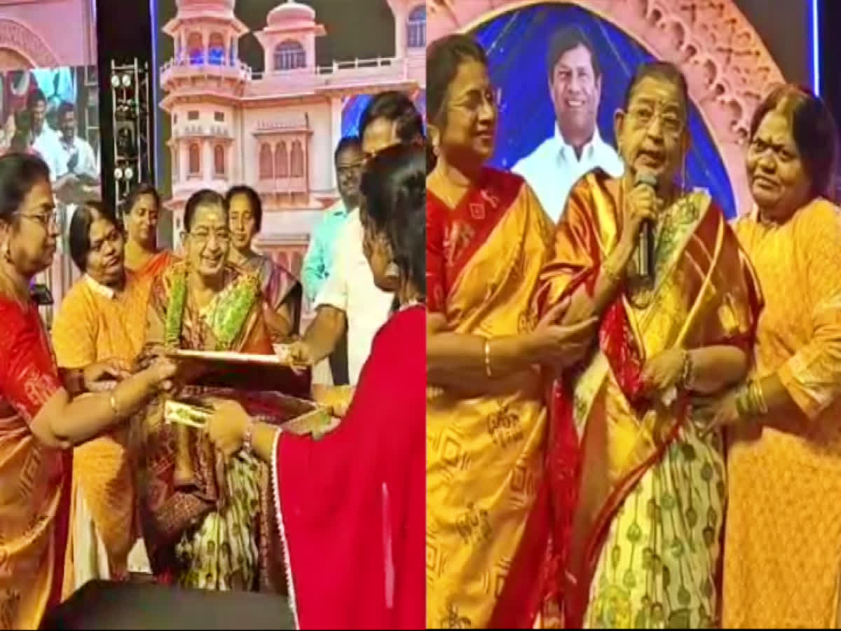 'பாட்டில் ஹீரோயின் படிப்பில் ஜீரோ' - பின்னணி பாடகி சுசிலா கலகல பேச்சு, singer-susheela-honored-with-inspirational-icon-award-in-perambalur