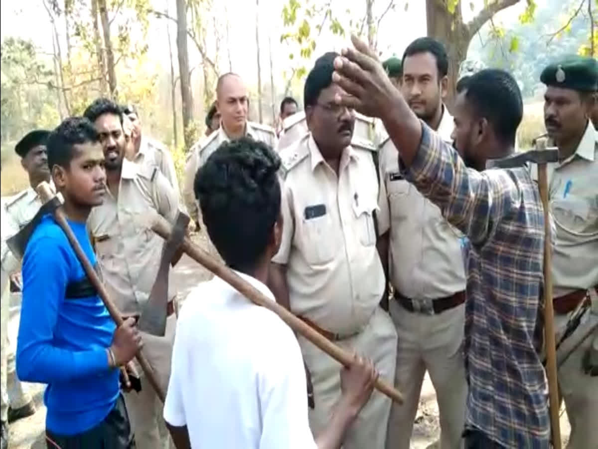 Jagdalpur latest news कूप कटाई का काम ग्रामीणों ने रोका, सामुदायिक