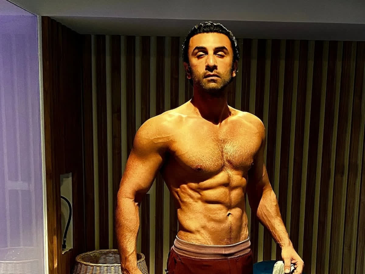 Ranbir Kapoor Flaunts Chiseled Abs In Viral Shirtless Pictures Shared By Trainer Ranbir Kapoor