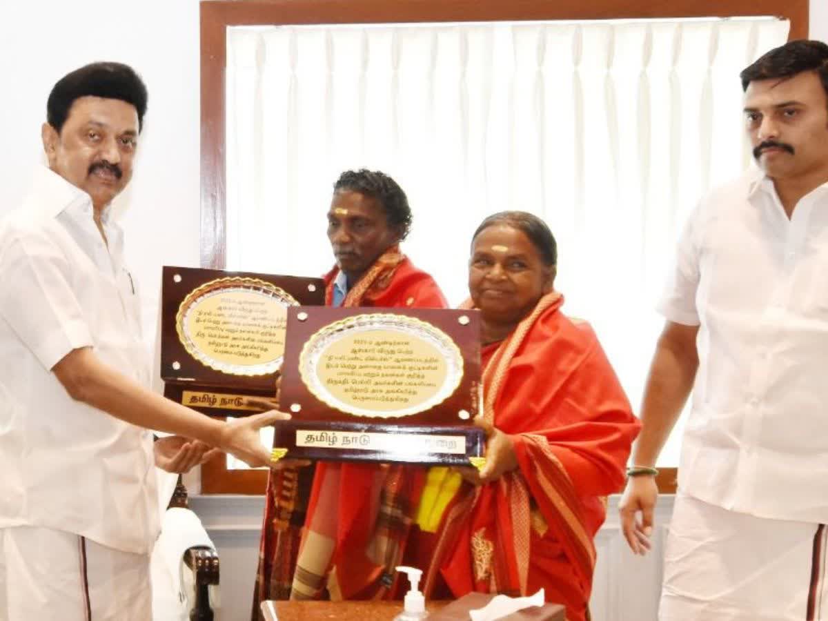 முதல்வரை சந்தித்த ஆஸ்கர் நாயகர்கள் பொம்மன்   பெள்ளி தம்பதி, couple bomman and bellie meets tn cm mk stalin after the the elephant whisperers oscar award