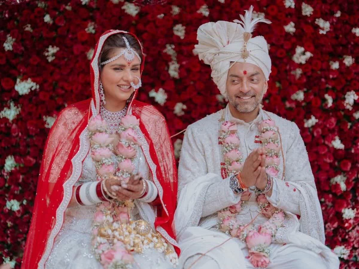 Dalljiet Kaur shares new photos from her wedding