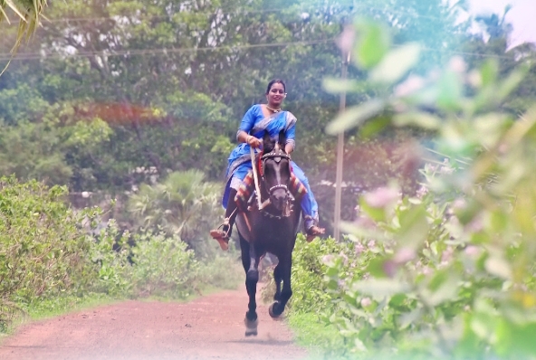 a-rural-woman-monalisha-earns-millions-by-performing-bold-stunts