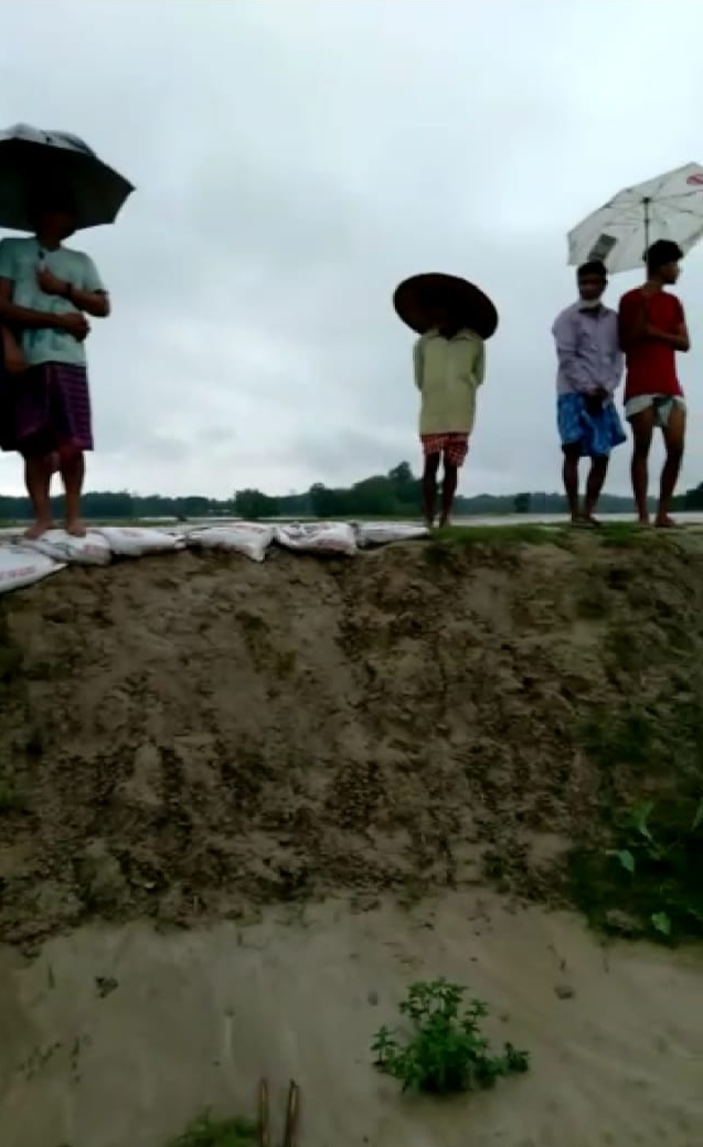 BJP team visit nalbari flood affected area