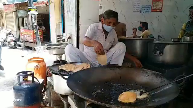 panipat famous kachori shop