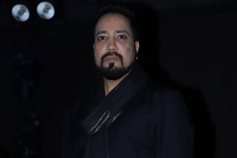 mika singh, singer