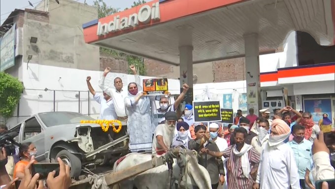 congres protest over fuel price