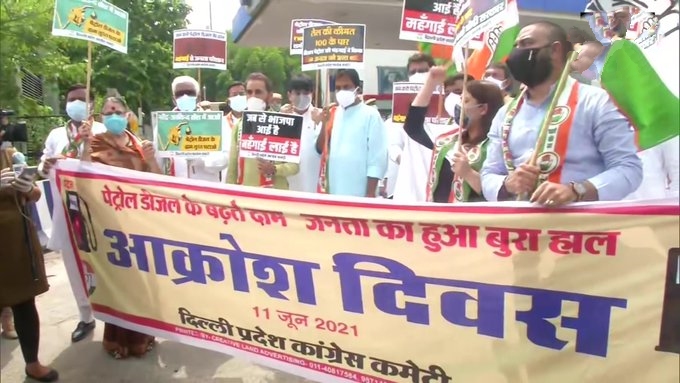 congres protest over fuel price