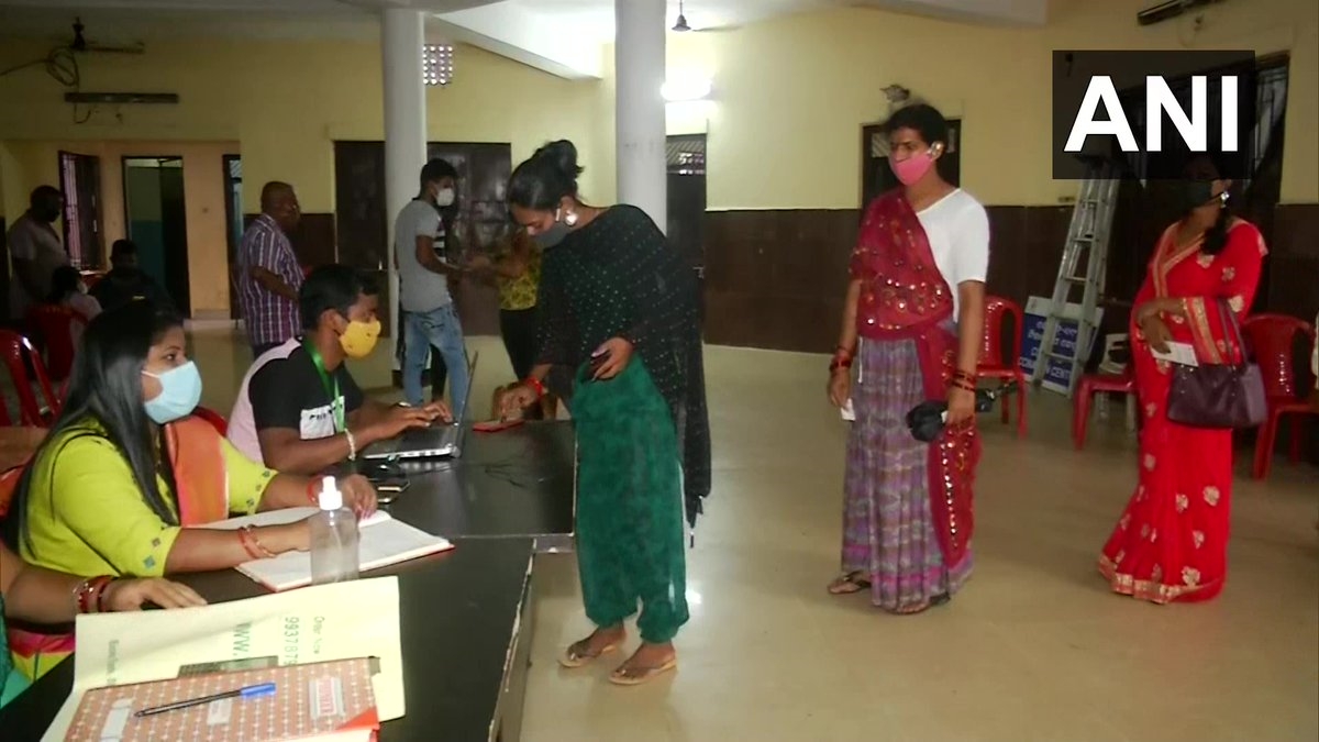 Vaccination camp at Lake Weller