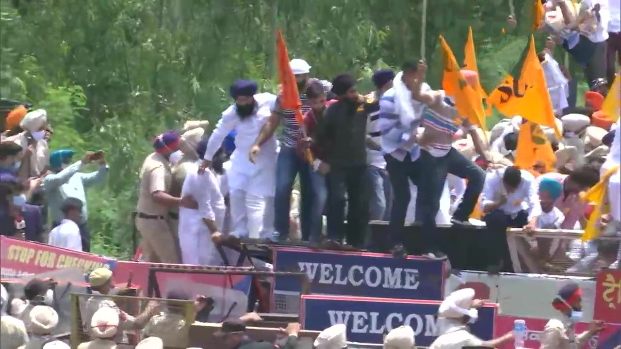 Shiromani Akali Dal (SAD) leaders hold a protest