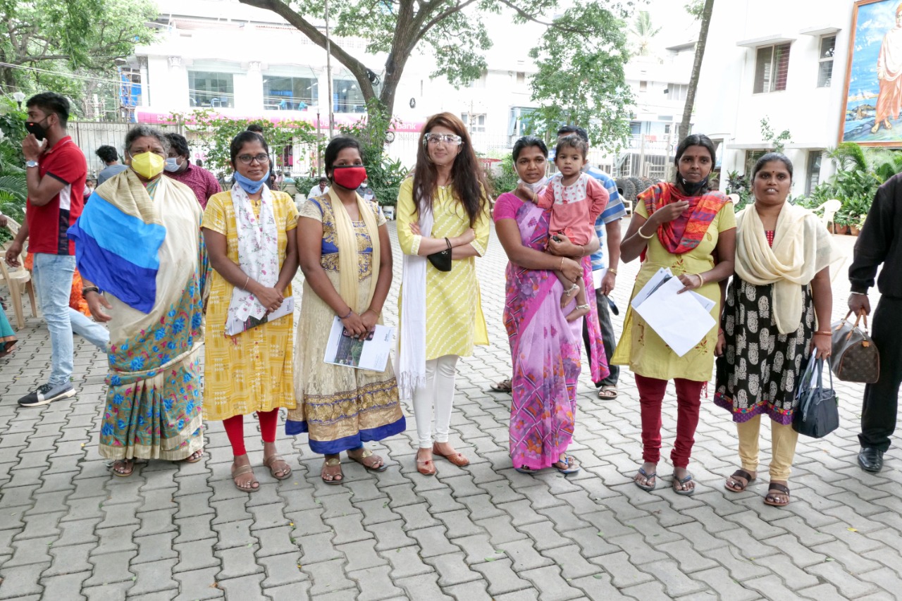 pranitha free vaccine drive