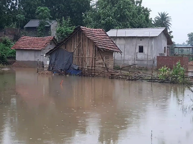 many villages in ghatshila are in trouble due to non ending rain