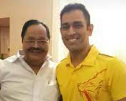 dmk-duraimurugan-meet-dhoni-in-delhi