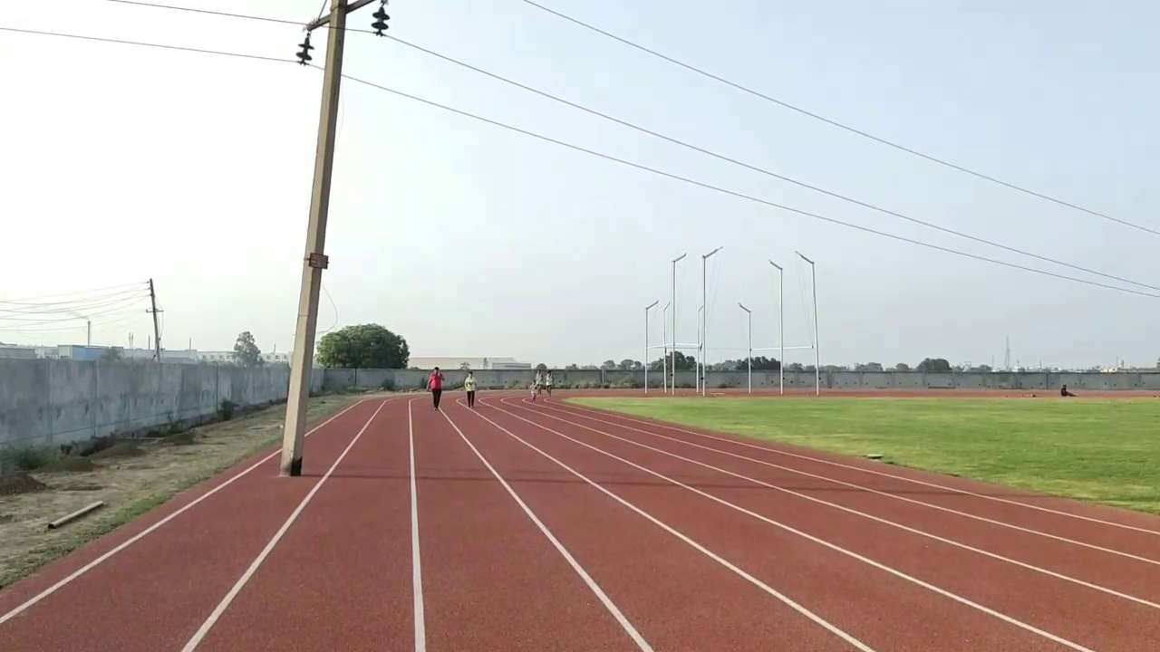 electric-pole-between-racing-track-in-panipat-stadium