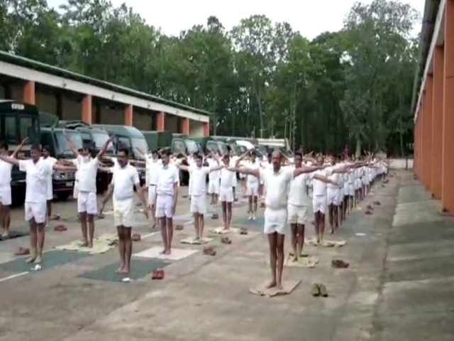 People performed yoga from simdega to hazaribagh