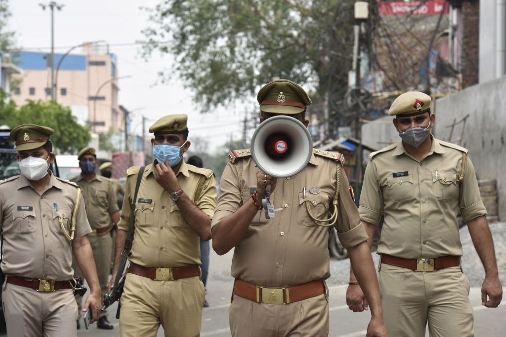 noida police