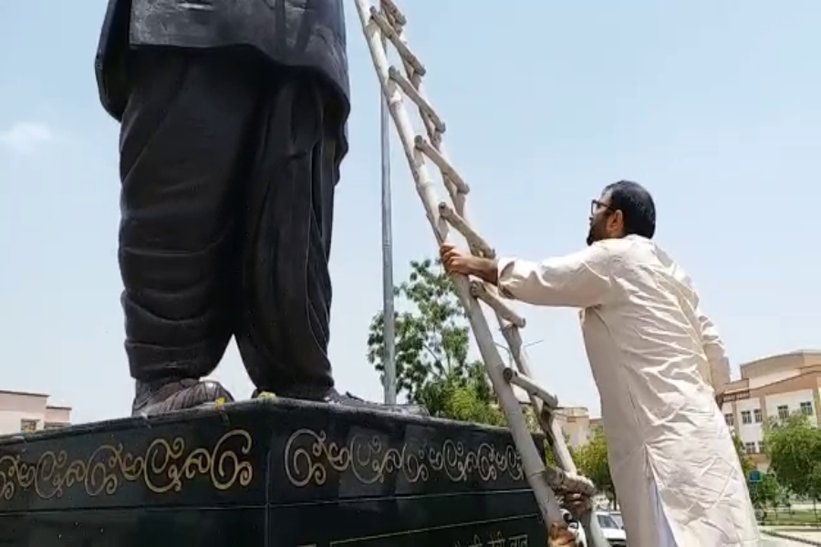 sirsa chaudhary devi lal statue purification