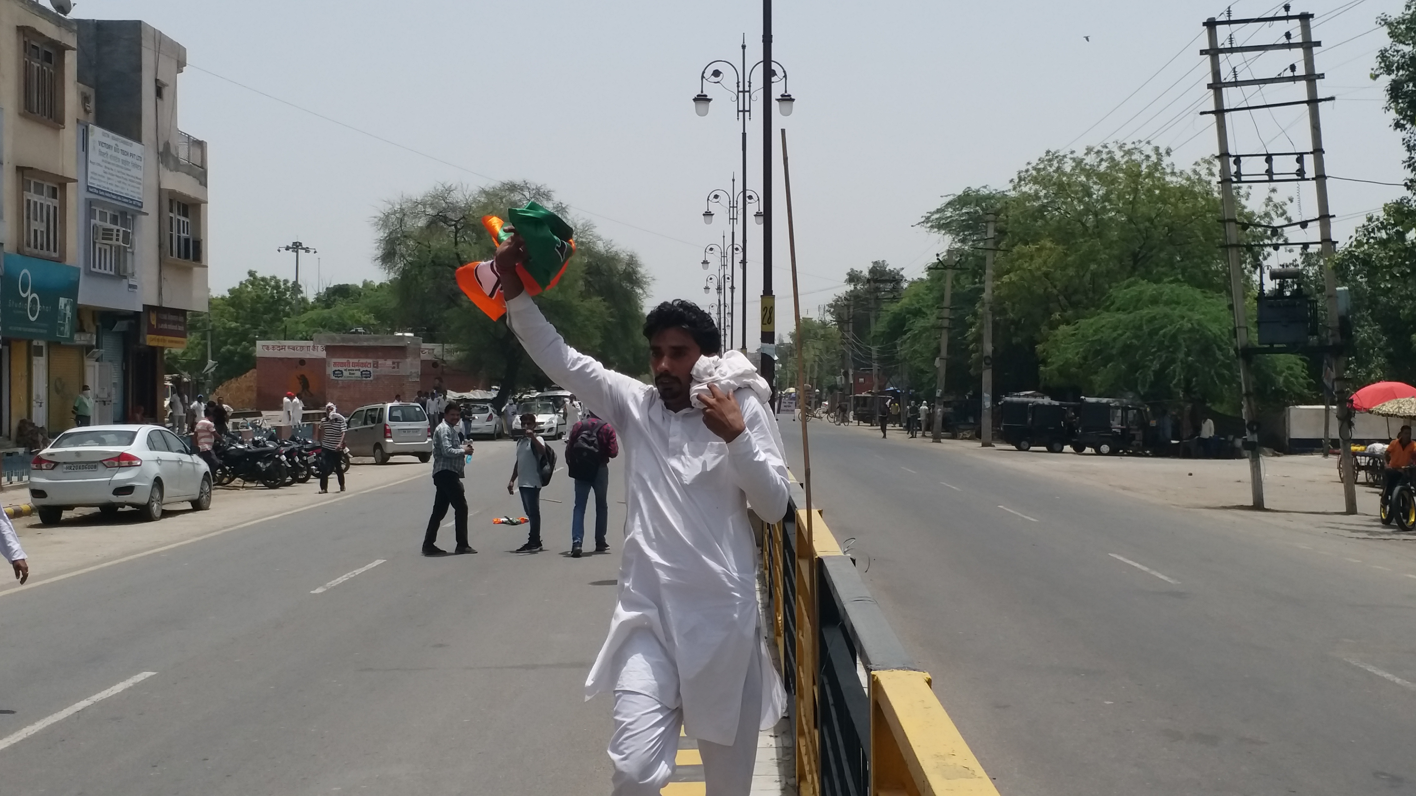 farmers-protest-against-bjp-meeting-in-hisar