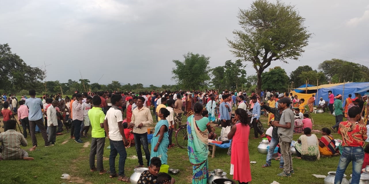 Crowd reached to watch Chhau dance