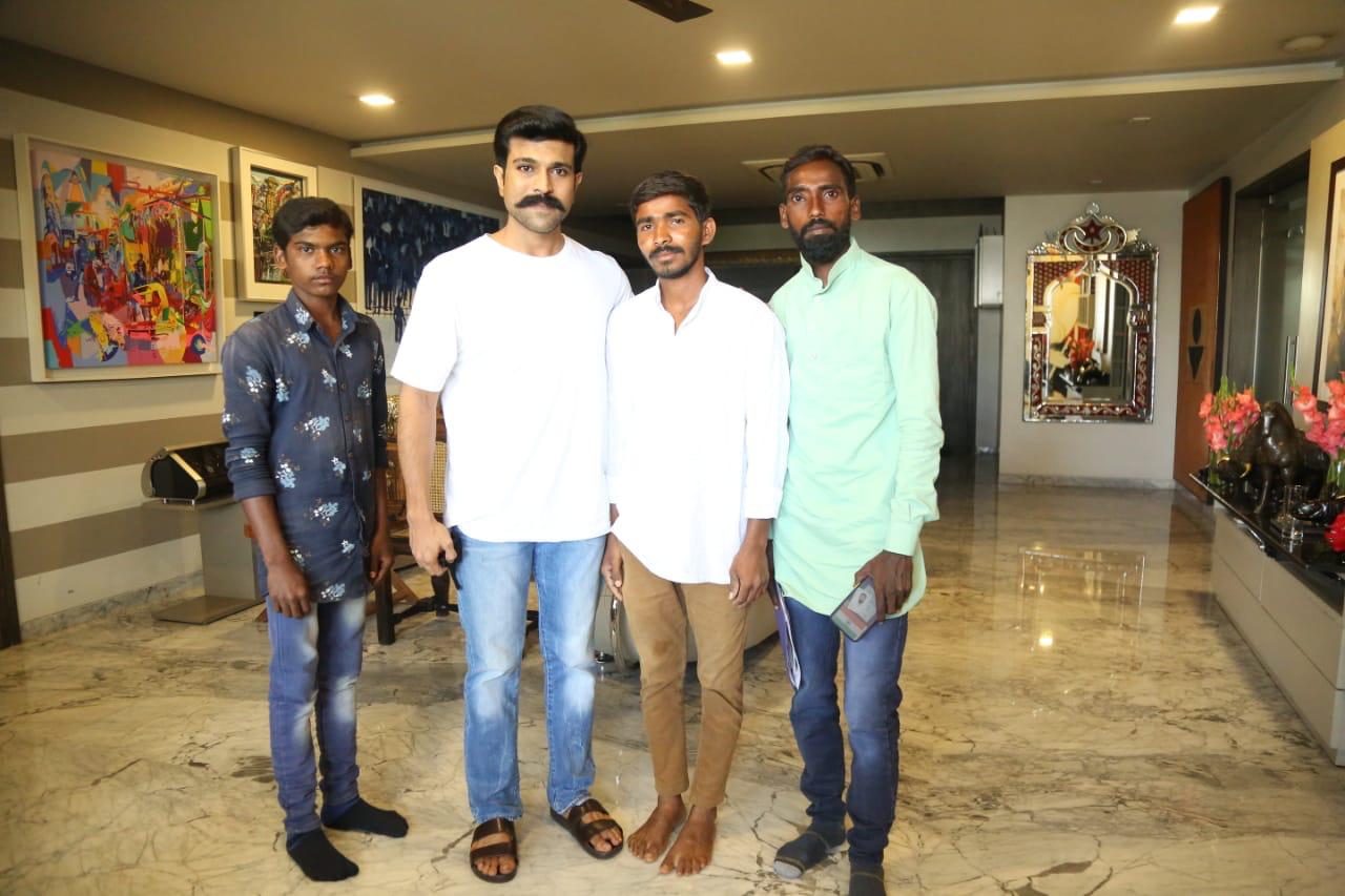 charan with fans