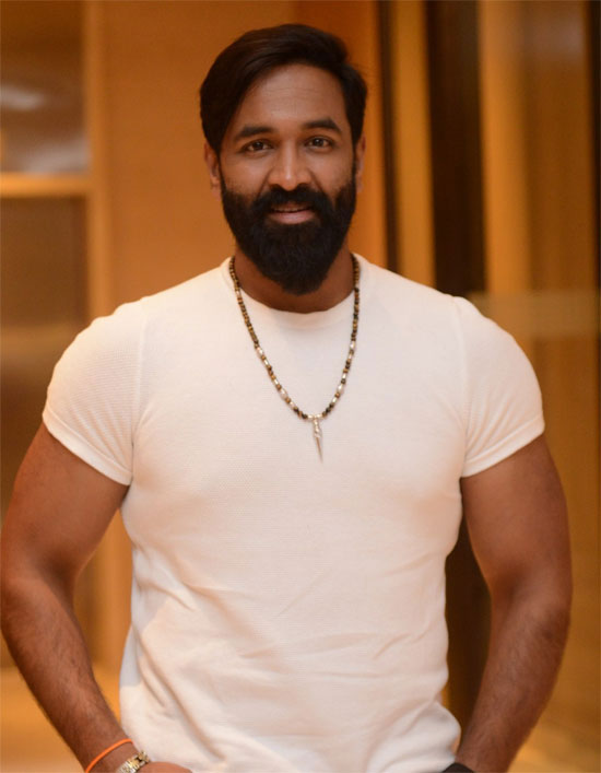 manchu vishnu