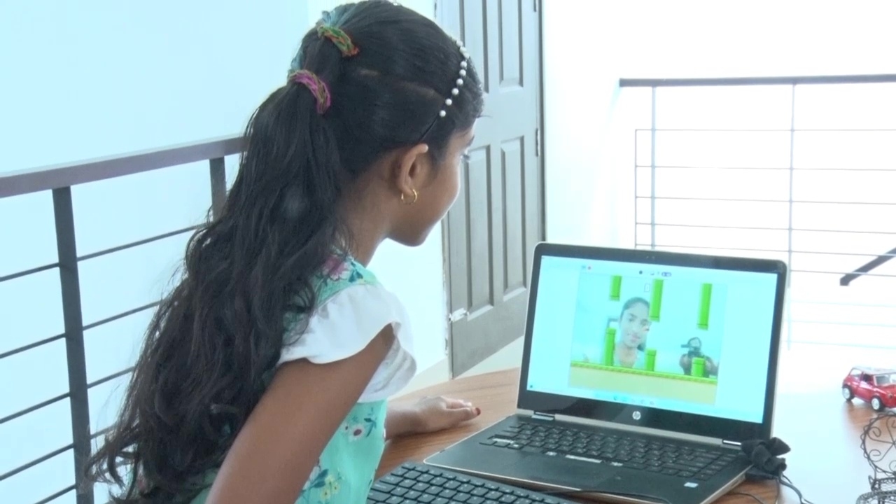 Fourth standard girl developed 60 mobile applications