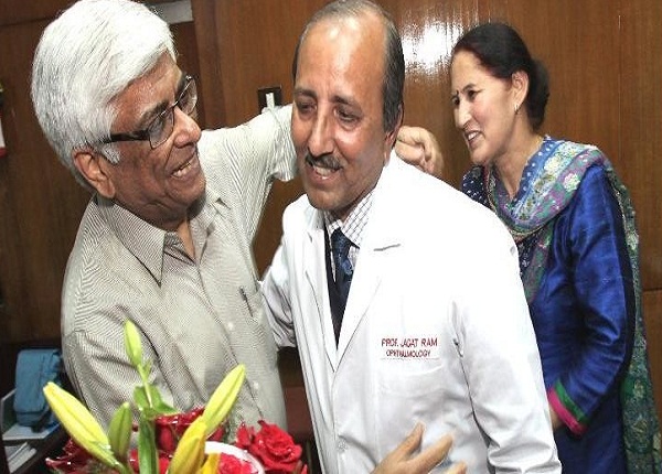 special-story-on-doctors-who-belong-from-himachal-pradesh-on-doctors-day