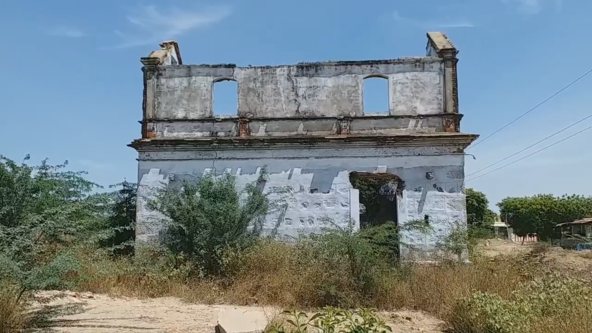 only one old man lived in a village in meenakshipuram thoothukudi