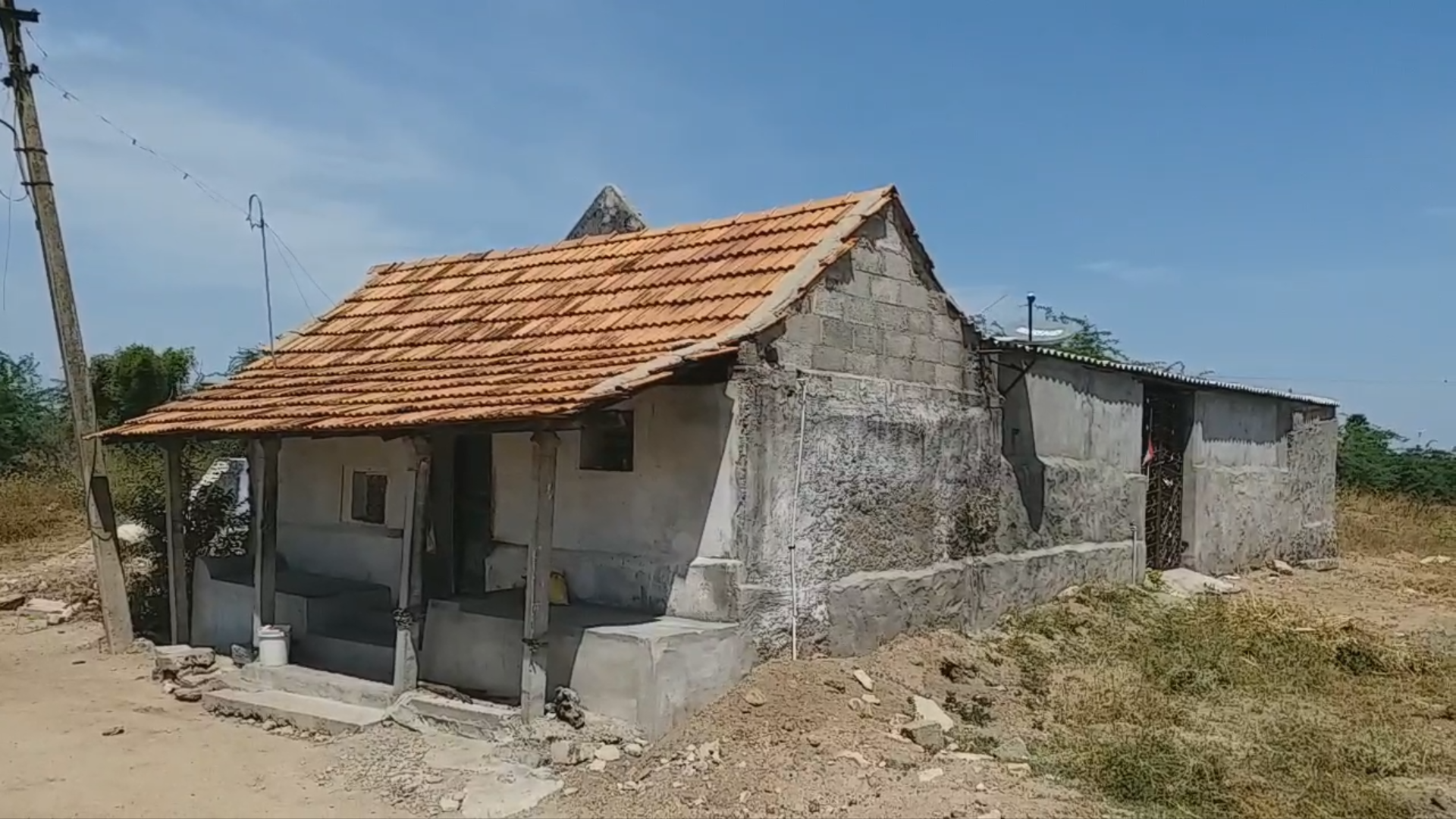 only one old man lived in a village in meenakshipuram thoothukudi