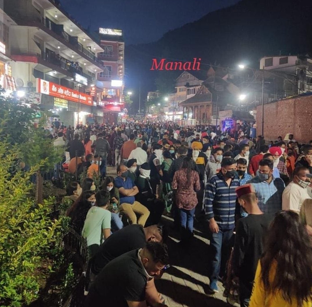 Manali tourists