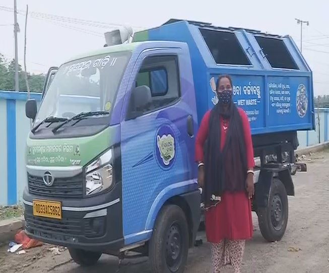 teacher driver of waste collection vehicle