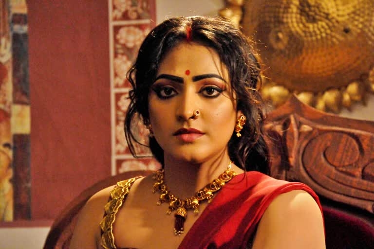 Haripriya got the best actress award in Hollywood film fest