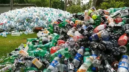 Kerala man waste plastic bottle