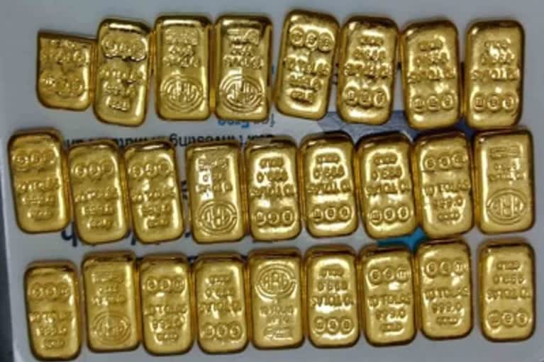 Gold worth Rs 34.46 lakh seized at Mangaluru airport  Gold worth Rs 34.46 lakh  Gold seized at Mangaluru airport  Gold news  Gold news at Mangaluru airport  Mangaluru airport  മംഗളൂരുവിൽ സ്വർണം പിടികൂടി  സ്വർണം പിടികൂടി  മംഗളൂരു രാജ്യാന്തര വിമാനത്താവളത്തില്‍ സ്വർണം പിടികൂടി  മംഗളൂരു രാജ്യാന്തര വിമാനത്താവളം