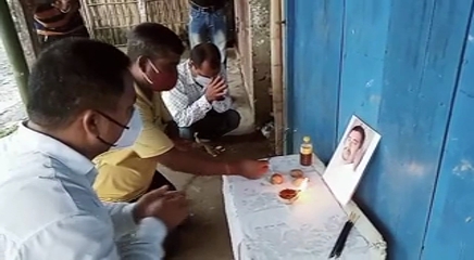 Co-worker pays tribute to journalist Gobin Das At Moran, Dibrugarh District