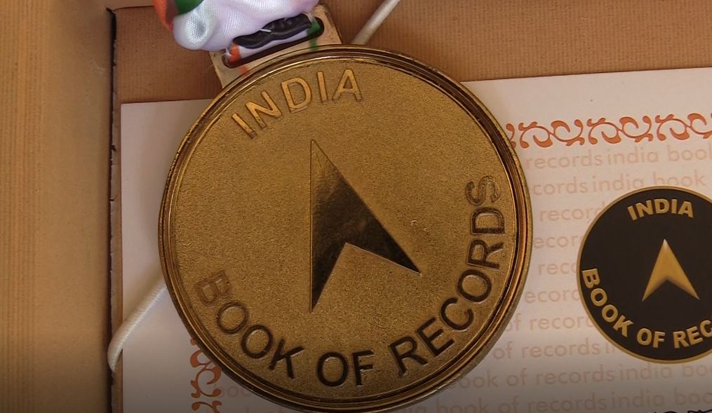 toddler gets into the India Book of Records