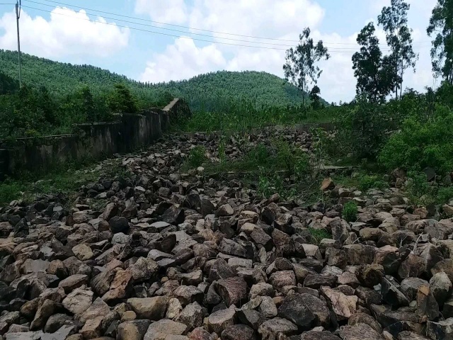 jhariya dam of latehar is in worst condition
