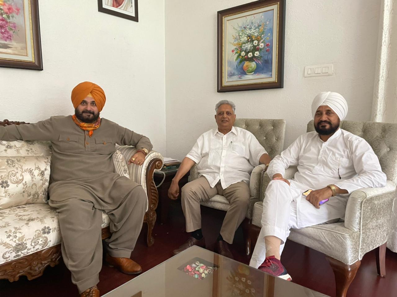 When will Sidhu and Captain appear in one frame