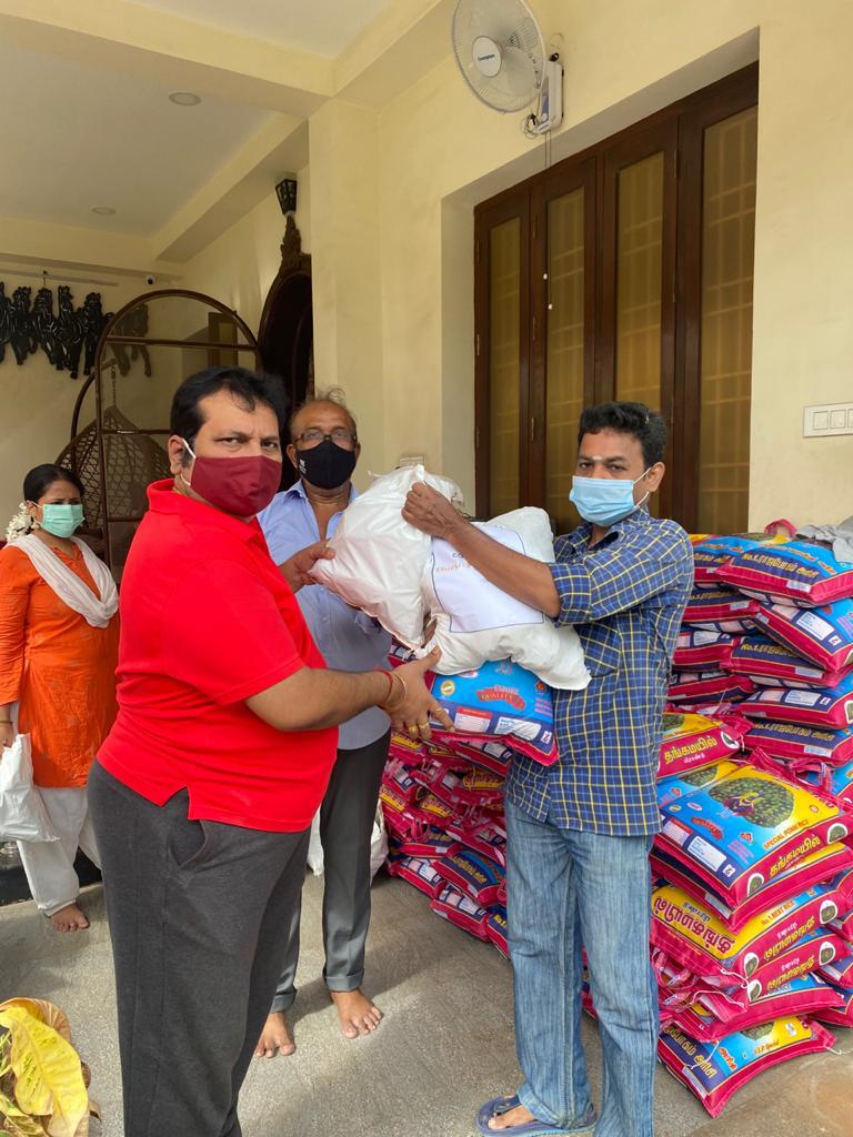 Singer Mano Distributed Groceries to 200 Cine Musicians