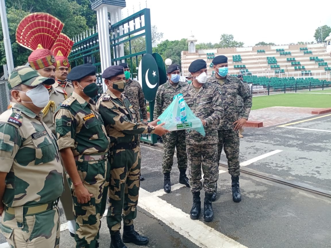 BSF and Pakistan Rangers exchange sweets