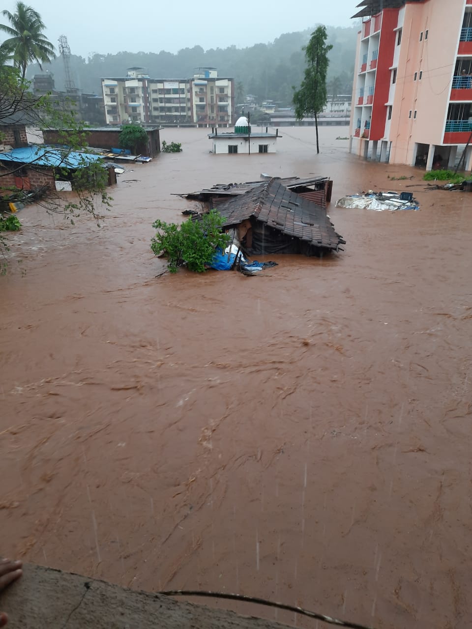 chiplun flood