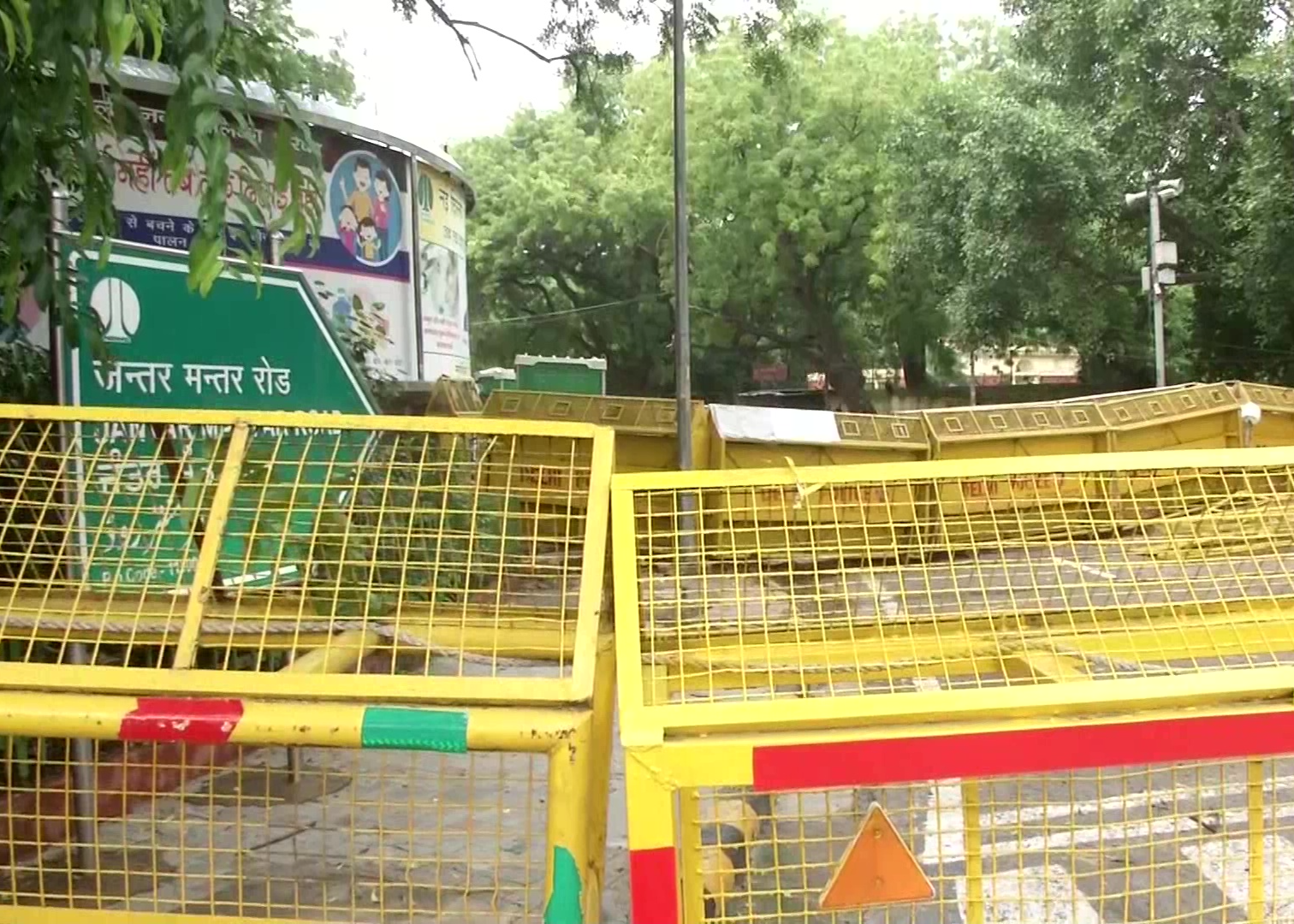 Heavy security deployment at National Capital Delhi in view of farmer protest against at Jantar Mantar