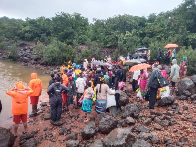 Heavy rain in Maharashtra; Normal life disturb