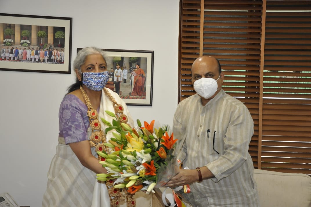 ಸೀತಾರಾಮನ್​ ಭೇಟಿಯಾದ ಸಿಎಂ