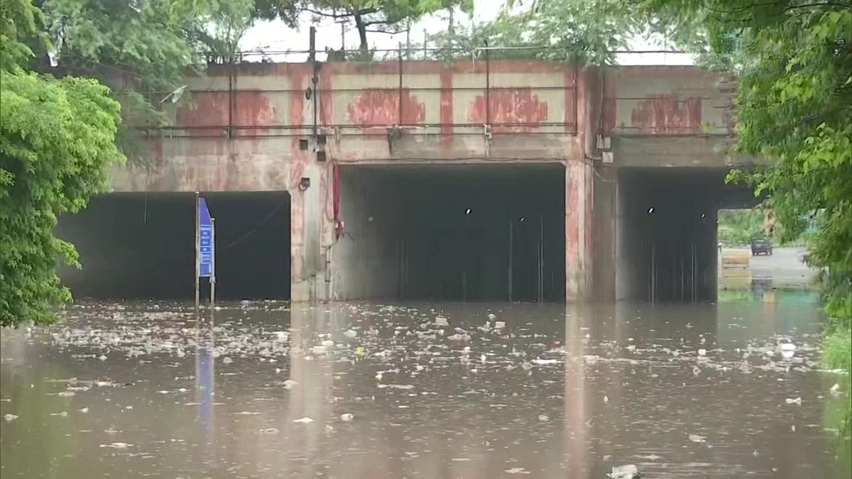 Rains lash Delhi