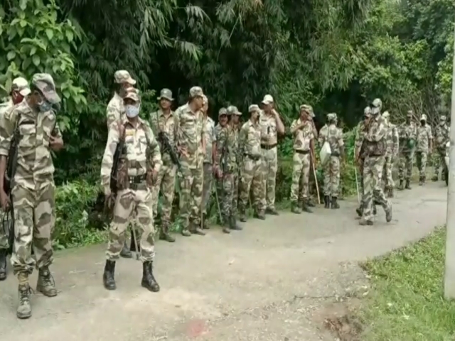 clash between police and public in sahibganj