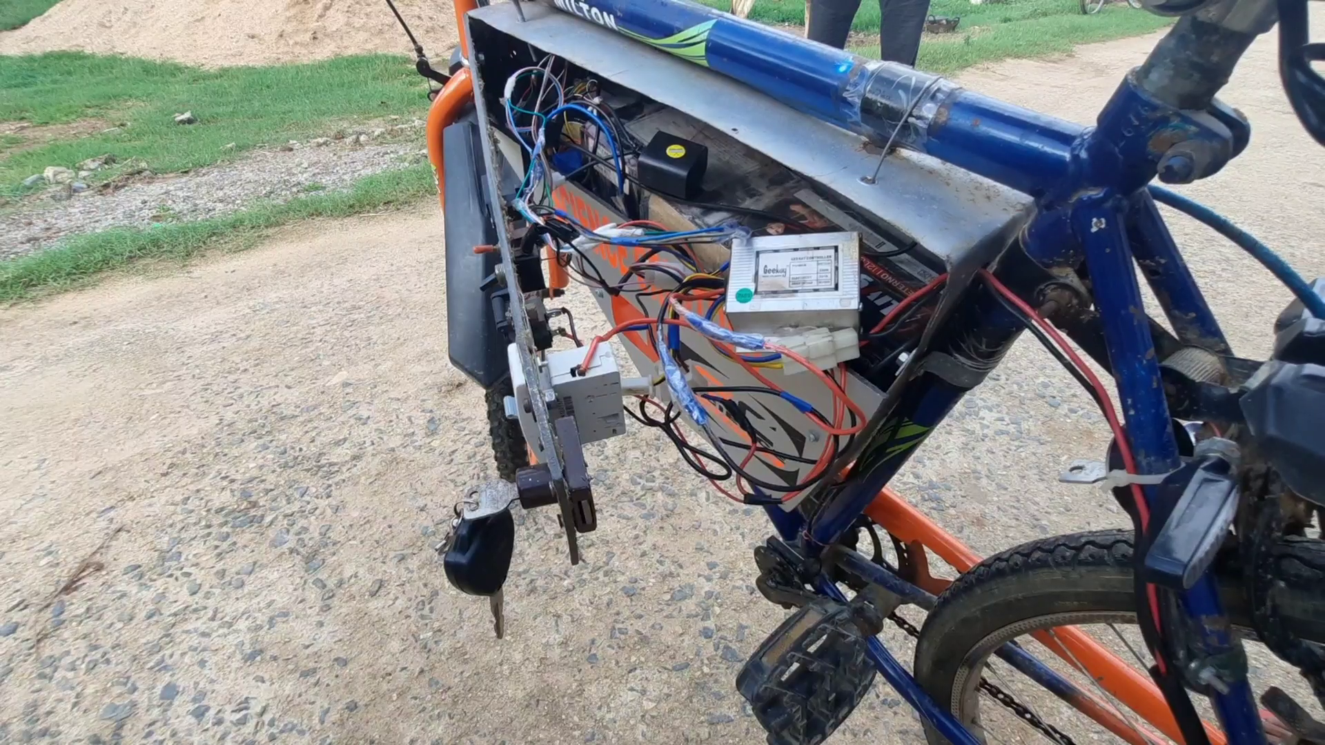 electric-bicycle-made-by-student-piyush-kumar-in-chatra