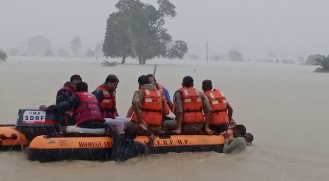 red-alert-for-heavy-rainfall-in-mp