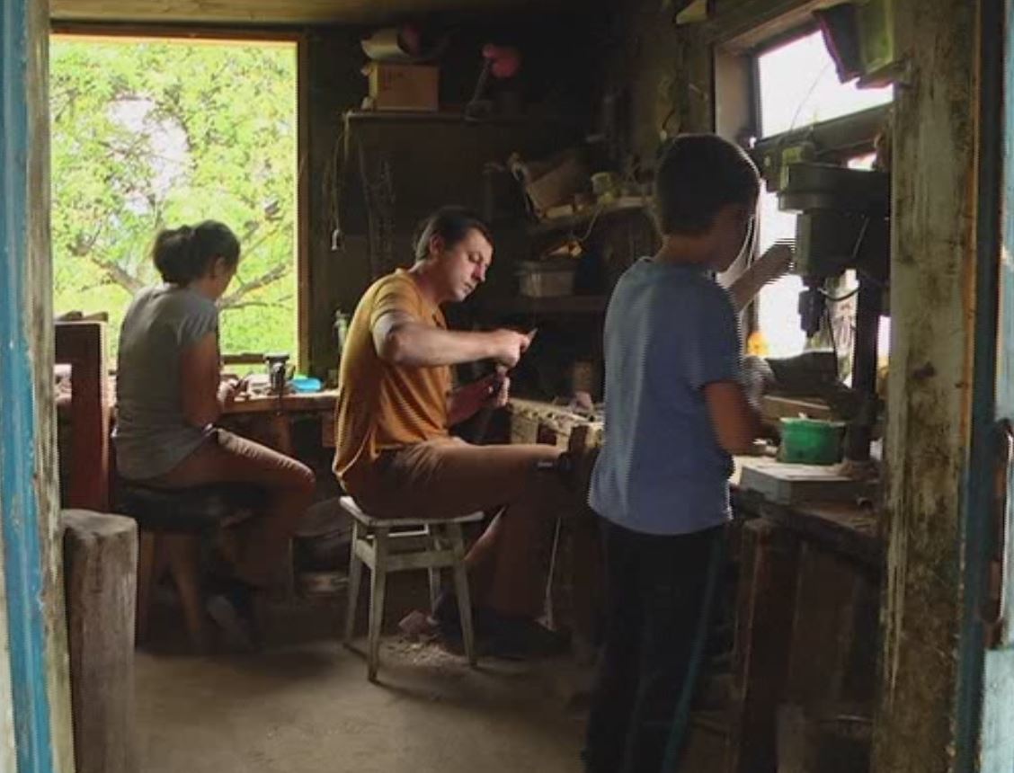 axe making in ukraine