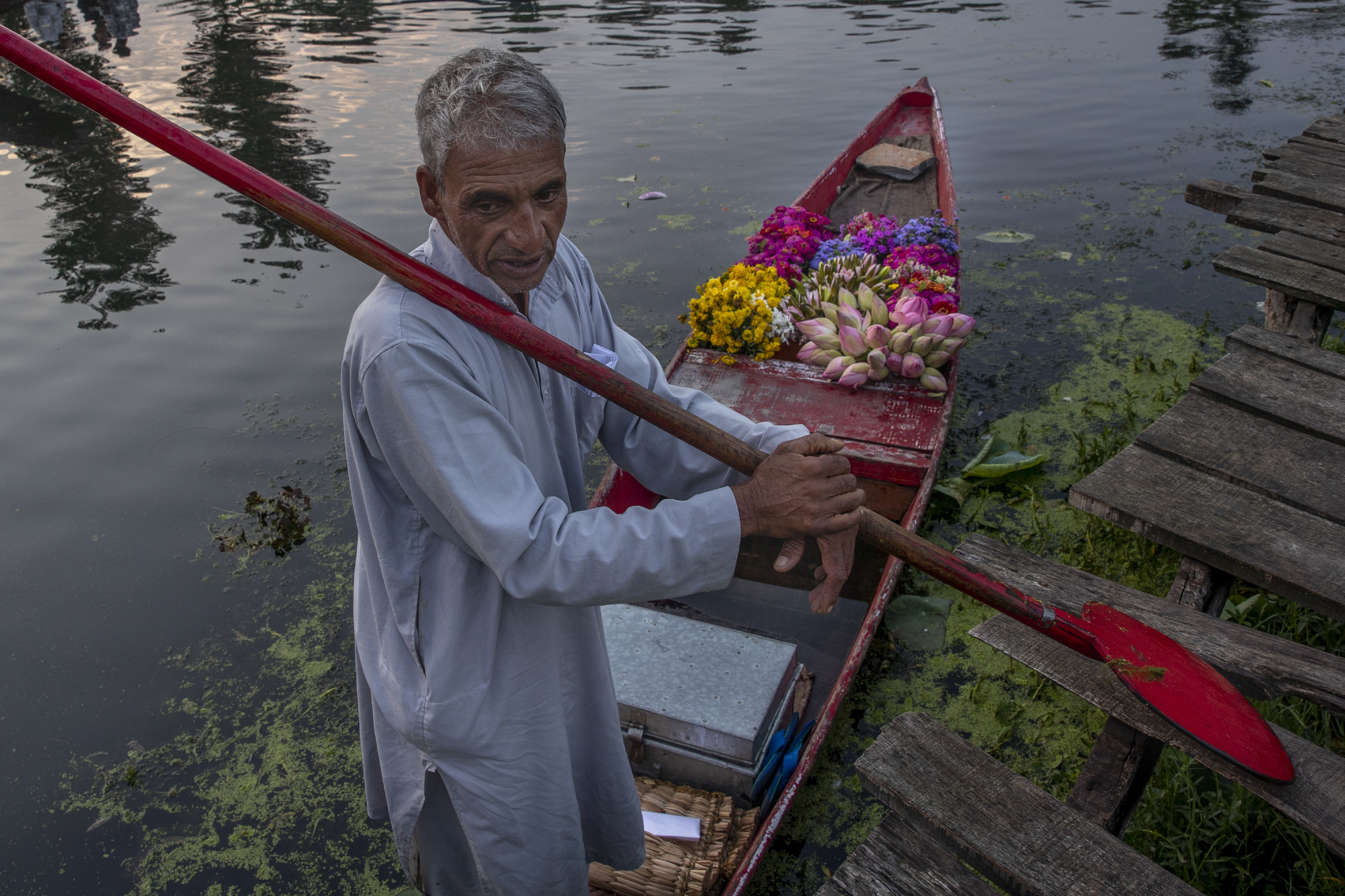 kashmir floating vegetable market